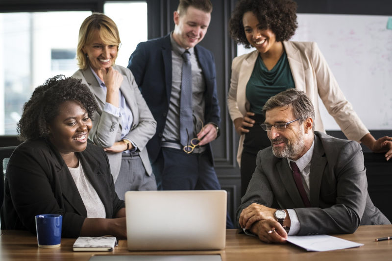Funcionários Satisfeitos, Clientes Satisfeitos. Domine as técnicas de comunicação interna.